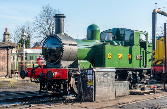 1450 now carries GWR livery