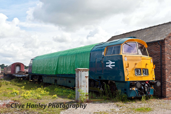 Class 52 no D1048 Western Lady