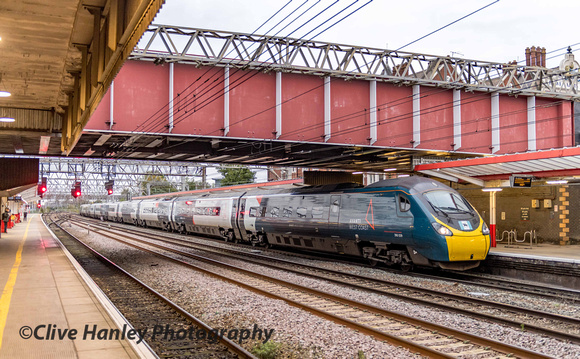 Pendolino unit 390039 arrives at Crewe from the north.