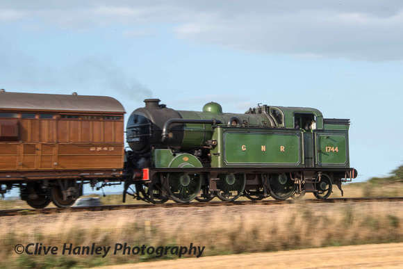 A panning shot with 1744. I was far too fast at the panning action I now realise.