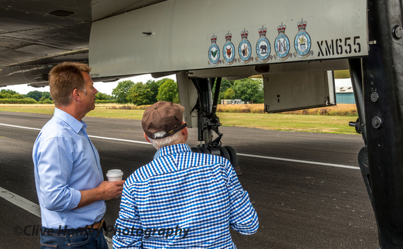 Viewing the squadron crests on XM655