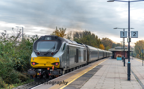 I nice bit of clag as 68014 departs from Solihull.
