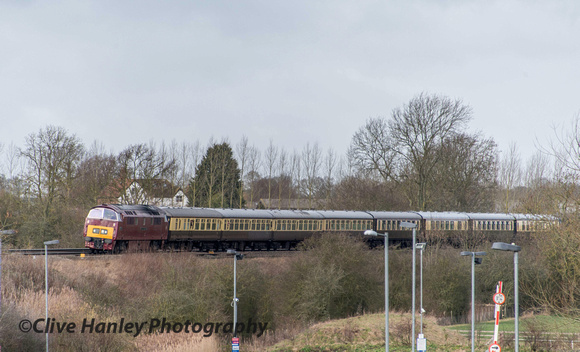 D1015 Western Champion descends Hatton Bank and is approaching Warwick Parkway.