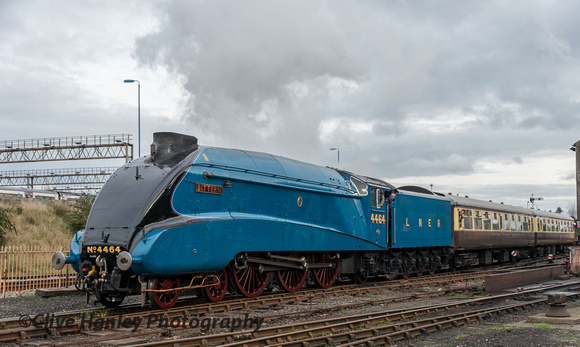 60019 Bittern (as LNER 4464) was working the shuttles.