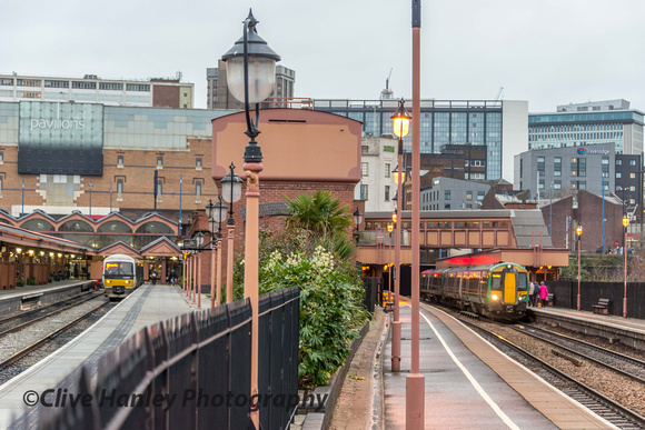 Moor Street with both through and terminus platforms.
