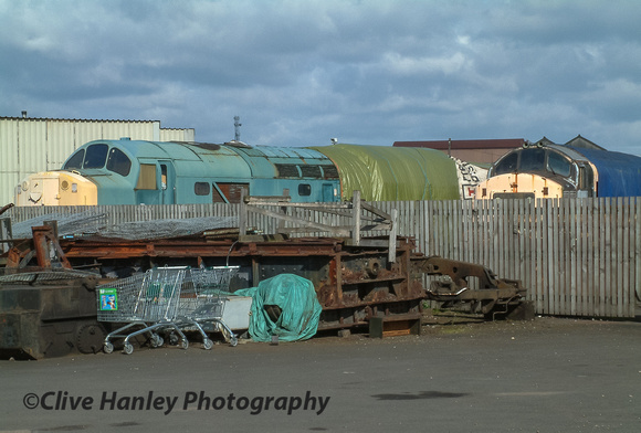 A short walk took me to the Loco Works. Over the fence are examples of Class 40 and Class 37 heritage diesels..