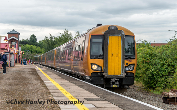 The 17.29 train departs back to Worcester Foregate Street
