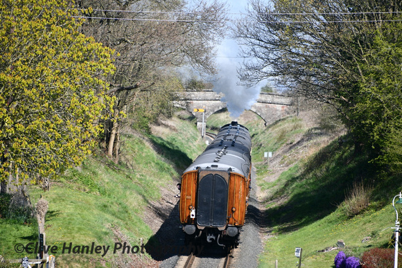 2857 heads away past the crossing keepers cottage.
