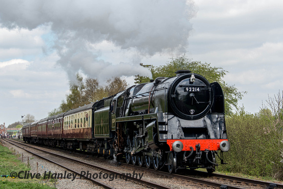 9F no 92214 departs Quorn in an unfortunate spell of shade.