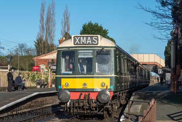 A totally appropriate headcode for the DMU as it sets off.