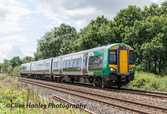 The 12.29 train from Stratford to Worcester Shrub Hill passed by on time with unit 172337