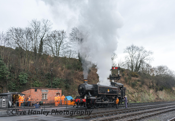 Hawksworth Pannier tank loco no 1501 was about to set off light engine to Kidderminster