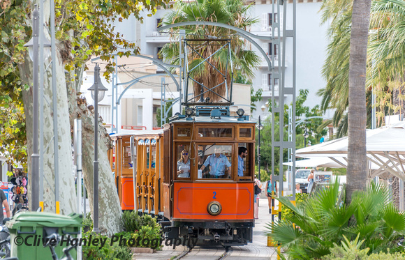 Driving car no 2 approaches the station at Port de Soller