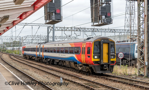 An arrival from the East Midlands unit 158865