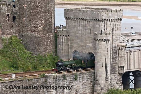 A Castle Class loco at Conwy castle!