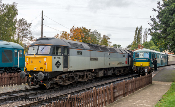 E6036 has arrived from Broadway. 47376 is on the rear of the 13.25 and D5081 is in the sidings.