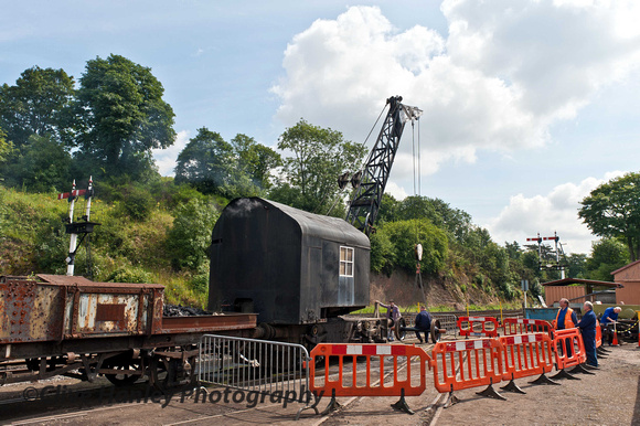 The steam crane was in operation but it's a shame they feel Joe Public must be kept clear with the fencing.