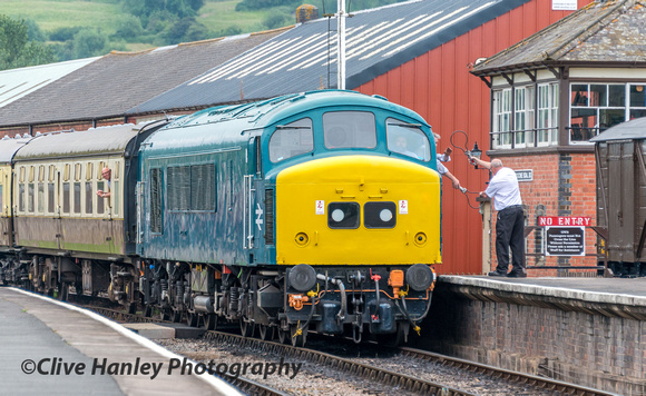 45149 arrives at Winchcombe