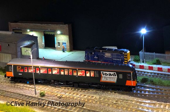 A small but beautifully modelled night-time scene.