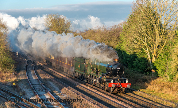 7029 Clun Castle hauls the Vintage Trains excursion from Solihull to Bath for the Christmas market.