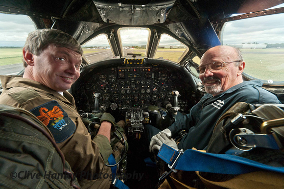Wing Commander Mike Pollitt and Sqn Ldr Martin Withers in Vulcan XM655. Thankyou gentlemen for the opportunity to take these, probably never before seen, type of photographs.