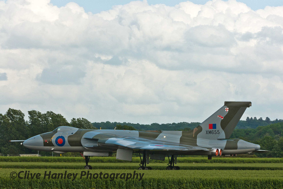 XM655 stands on the RWY05 at Wellesbourne.