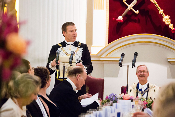Due to his later evening commitments the Lord Mayor gave his speech before the meal.