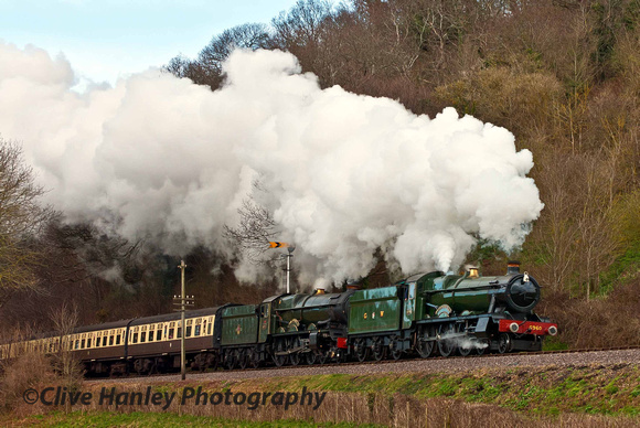 6960 Raveningham Hall climbs Castle Hill in company with 6024 King Edward 1