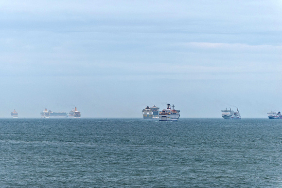 Two incoming cross channel ferries and an outgoing one makes for a very busy scene in the Solent.