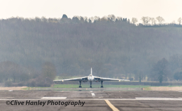 XM655 went to the far end of the runway and turned in readiness.