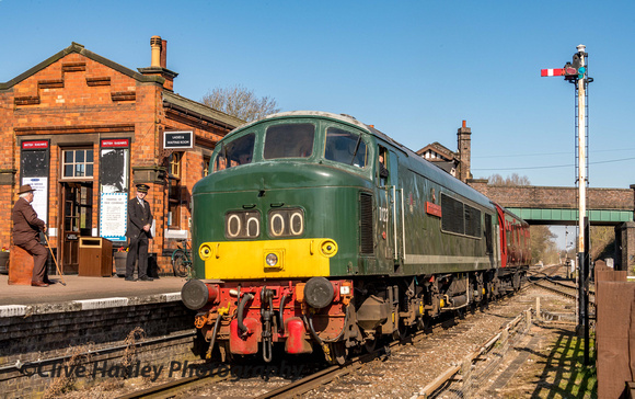 Class 45 "Peak" no D123 has stopped at Quorn with the inspection saloon.
