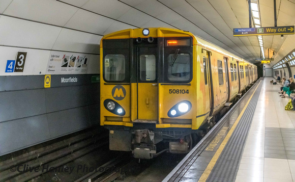 508104 at Moorfields