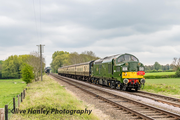 D6700 departs Quorn with the 15.25 from Leicester.