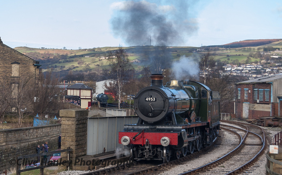4953 Pitchford Hall drops onto its train at Keighley