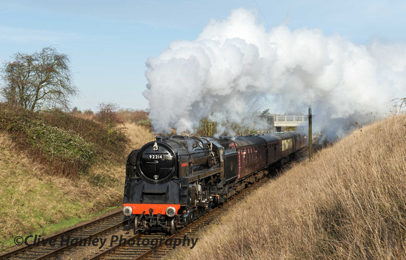9F no 92214 heads through the cutting towards Quorn.