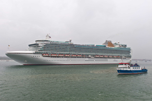 Ventura at 116,017 tonnes is the largest of the P&O ships.