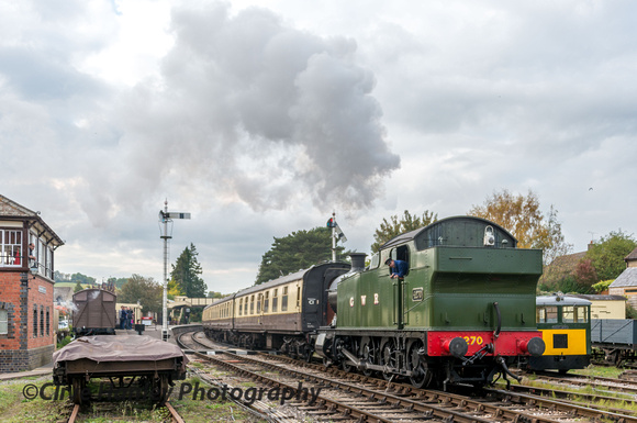 Departure of 4270 from Winchcombe