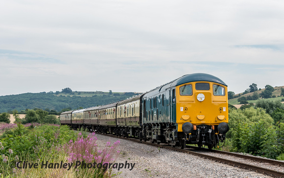 Class 24 no 24081 slowly rounds Chicken Curve towards Winchcombe